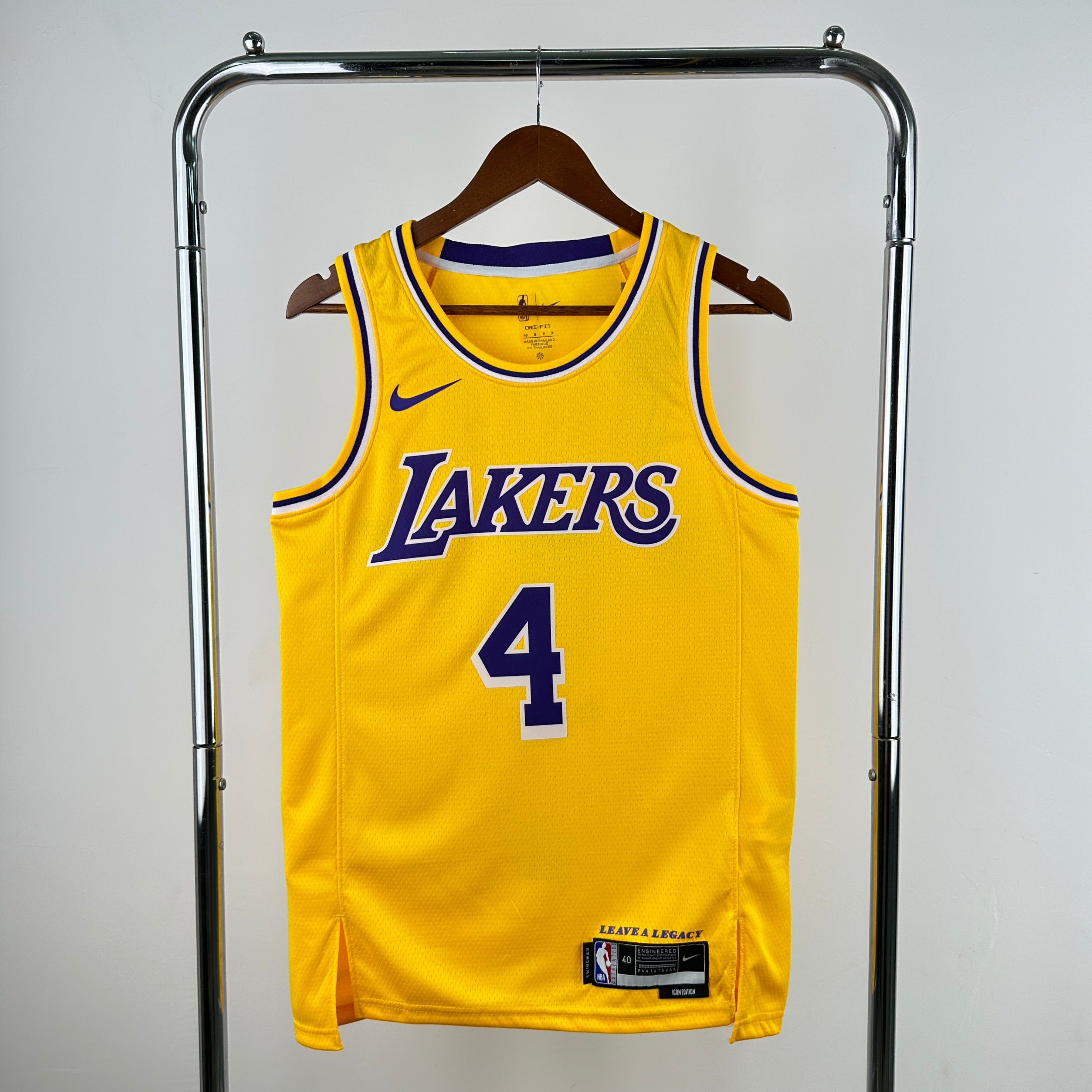 Los Angeles Lakers #4 (2022-23)