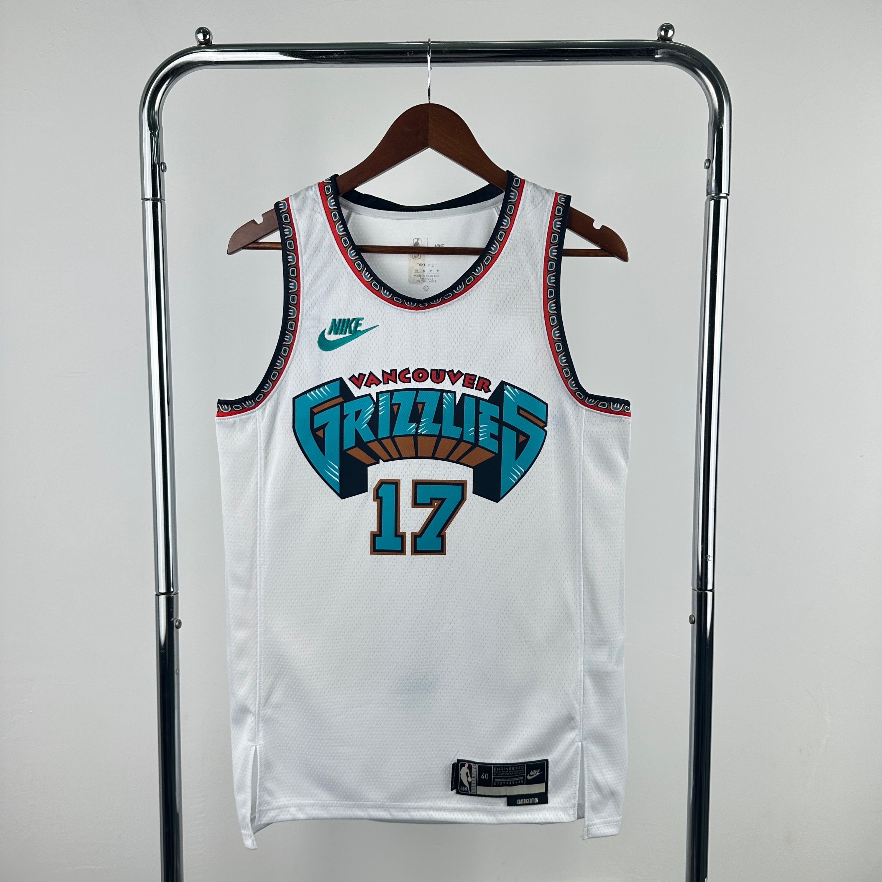 Memphis Grizzlies Retro #17 (2024-25)