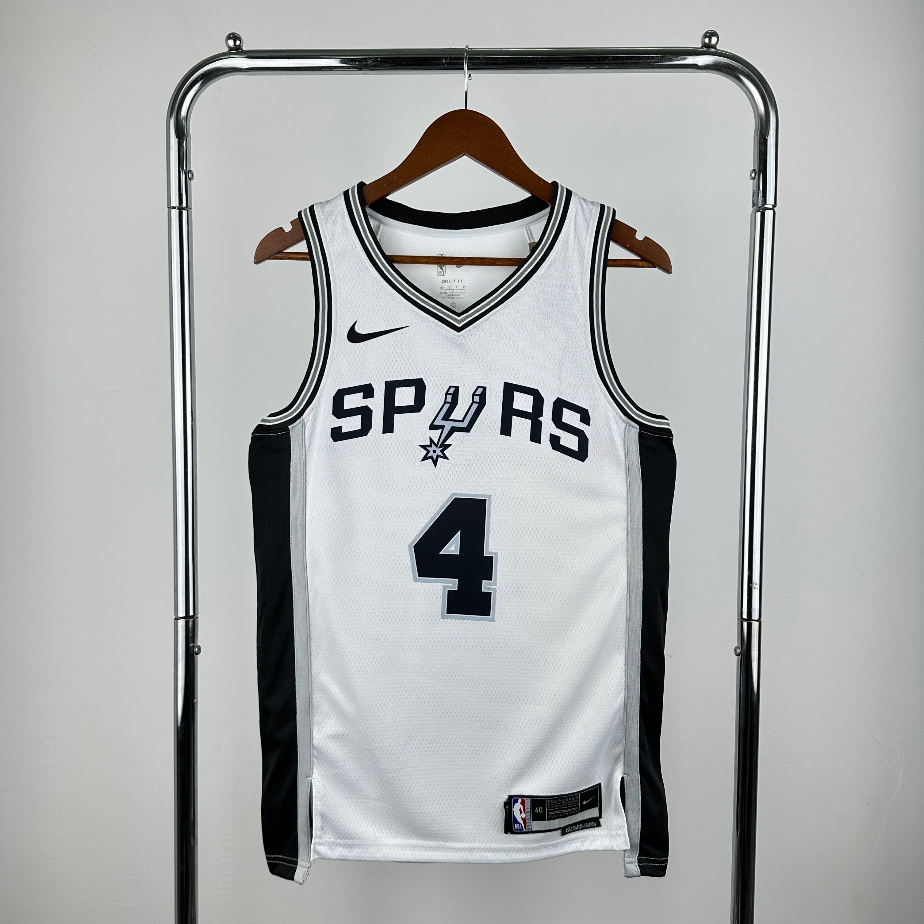 San Antonio Spurs #4
