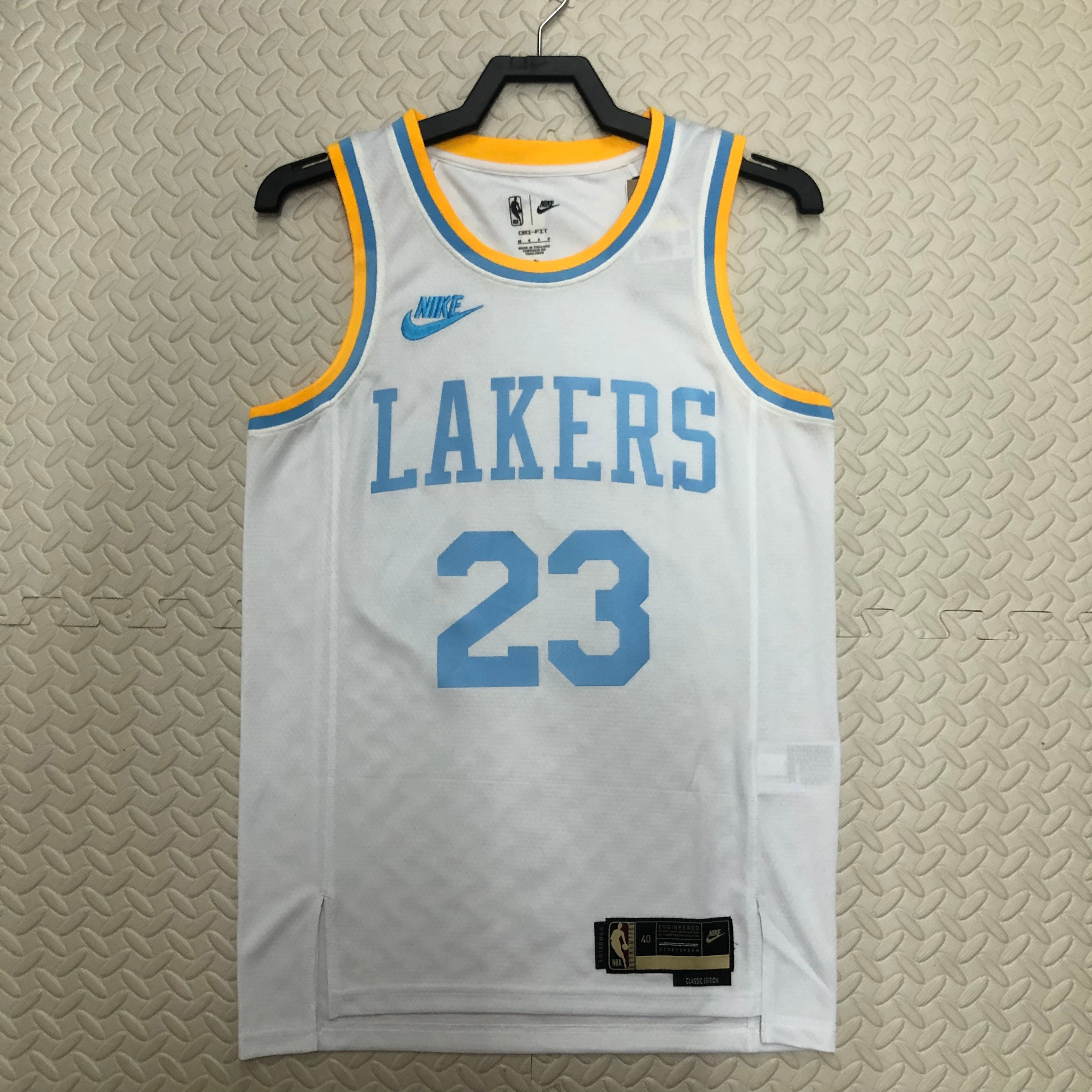 Los Angeles Lakers Retro #23 LeBron James (2022-23)