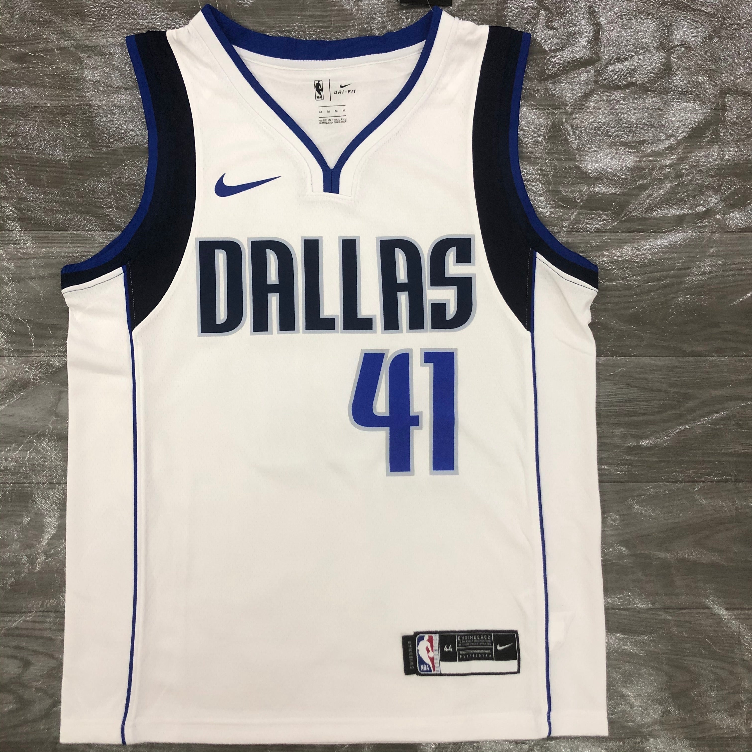 Dallas Mavericks Home #41