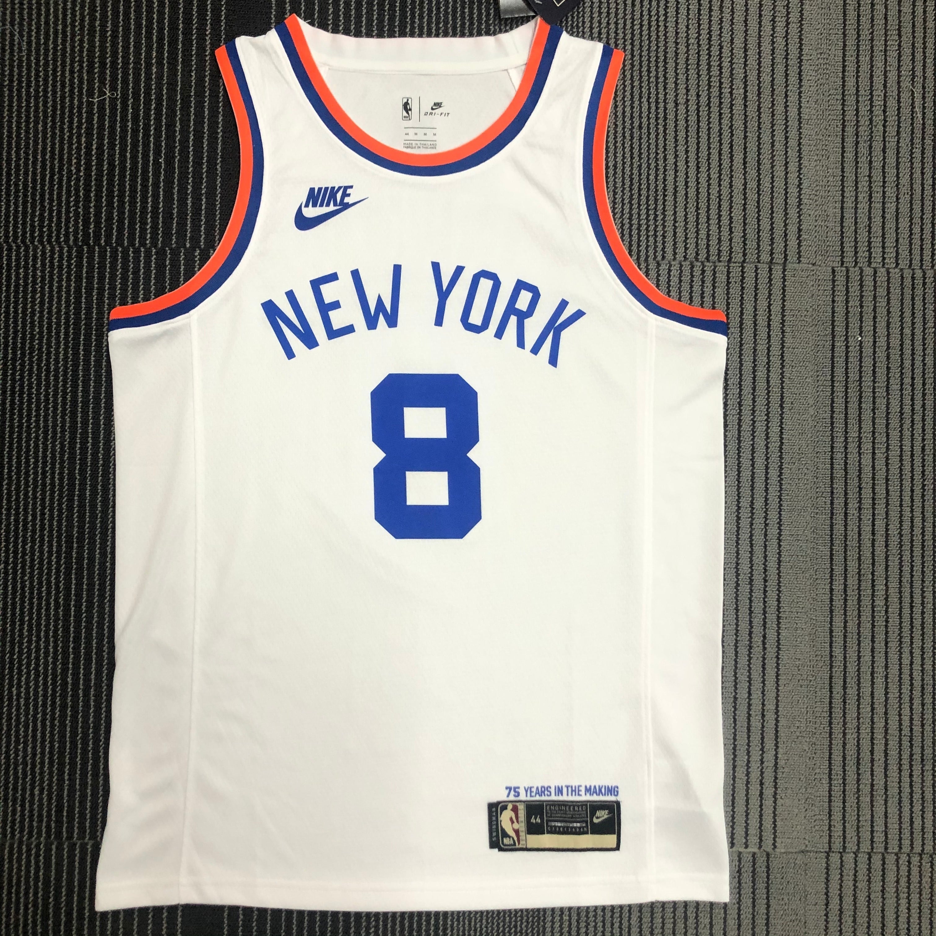 New York Knicks Retro #8