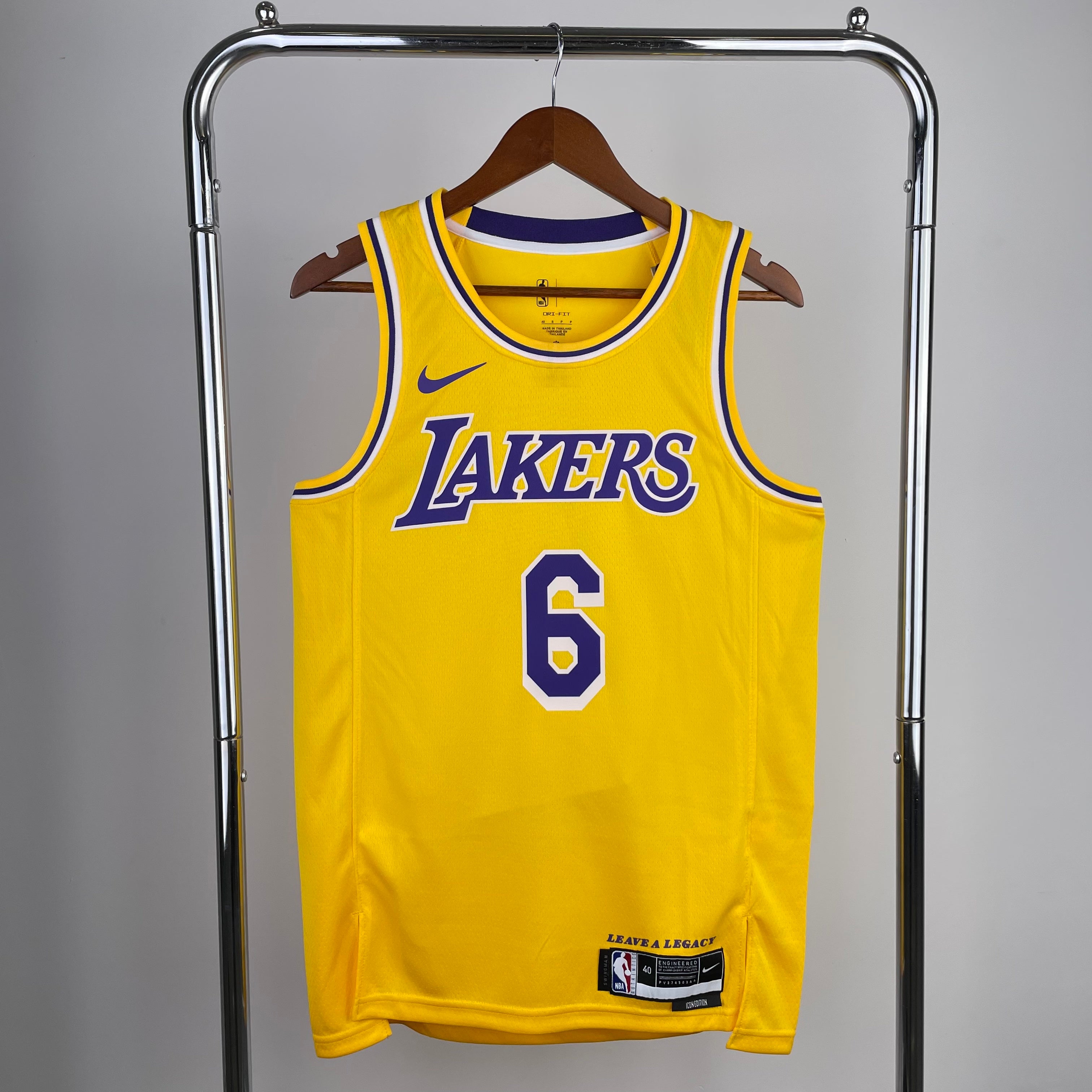 Los Angeles Lakers #6 LeBron James (2022-23)