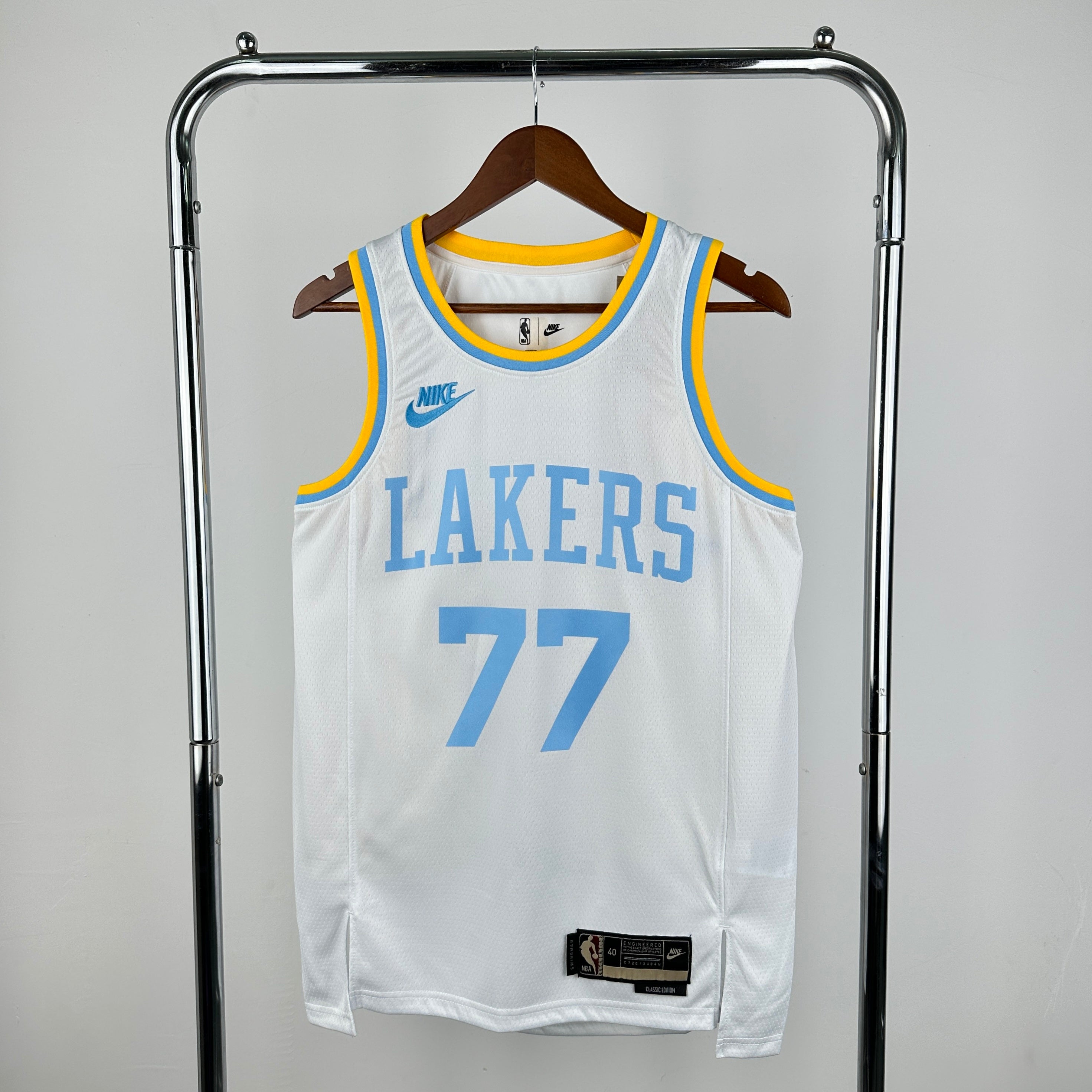 Los Angeles Lakers Retro #77 Luka Doncic (2022-23)
