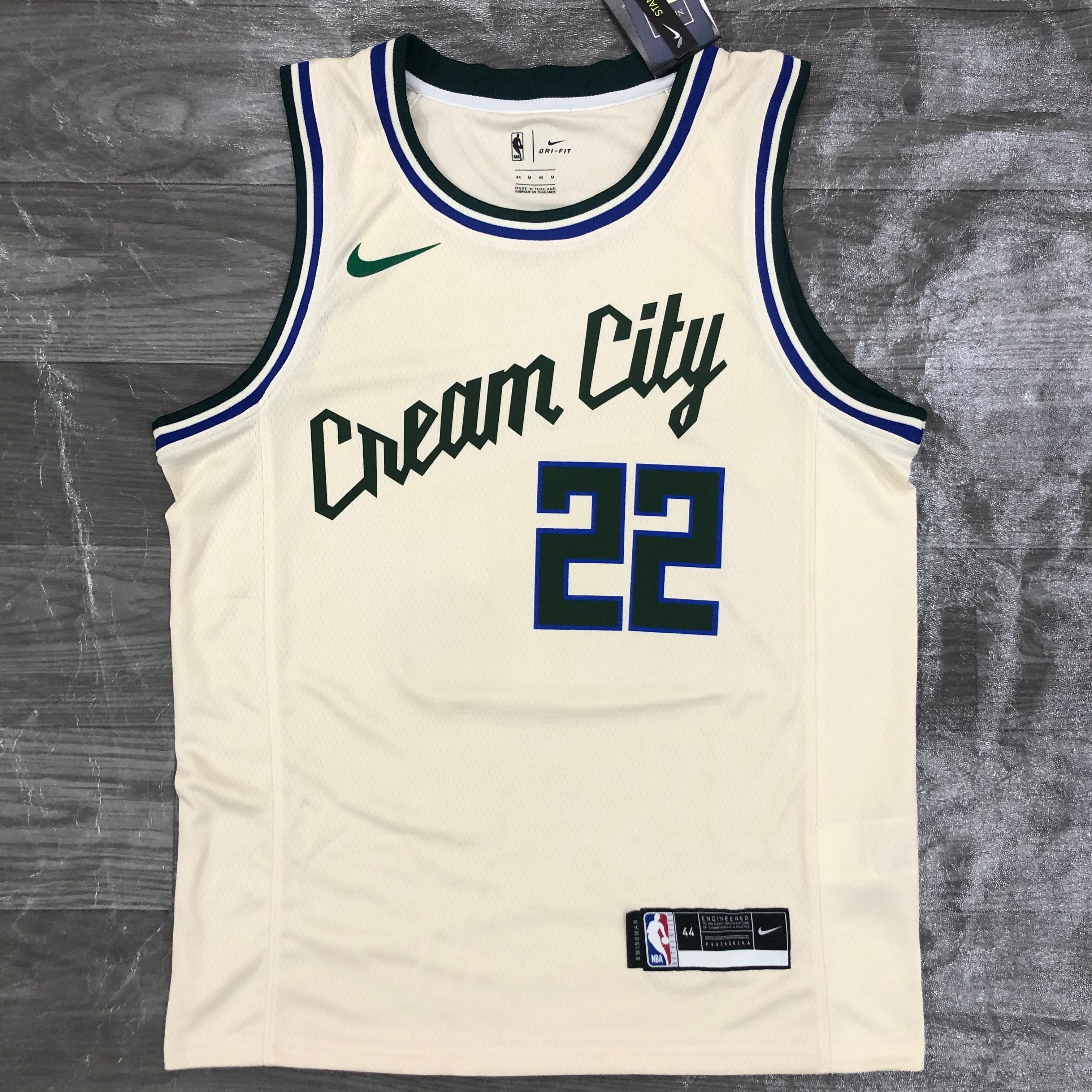 Milwaukee Bucks #22