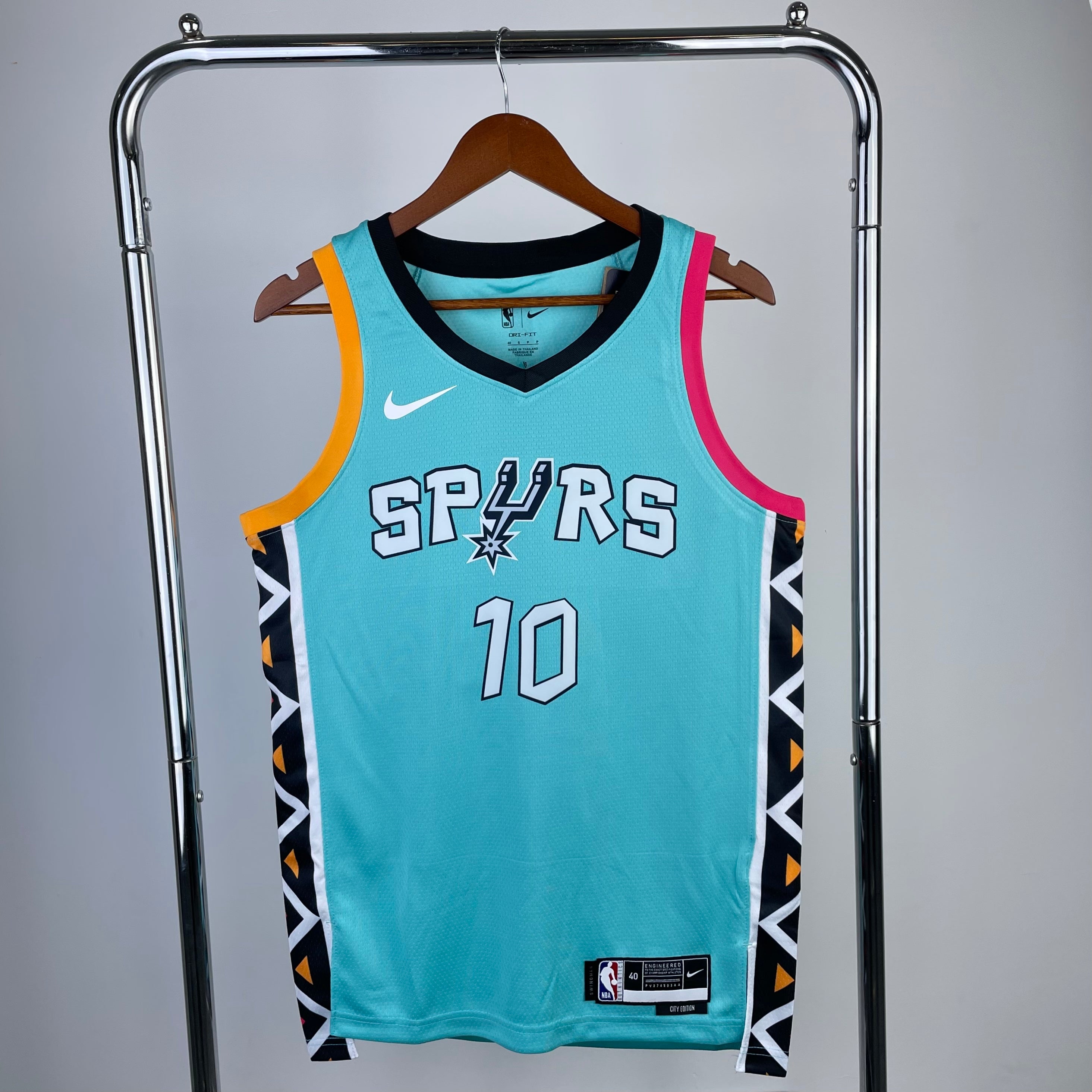 San Antonio Spurs City Edition #10 (2022-23)