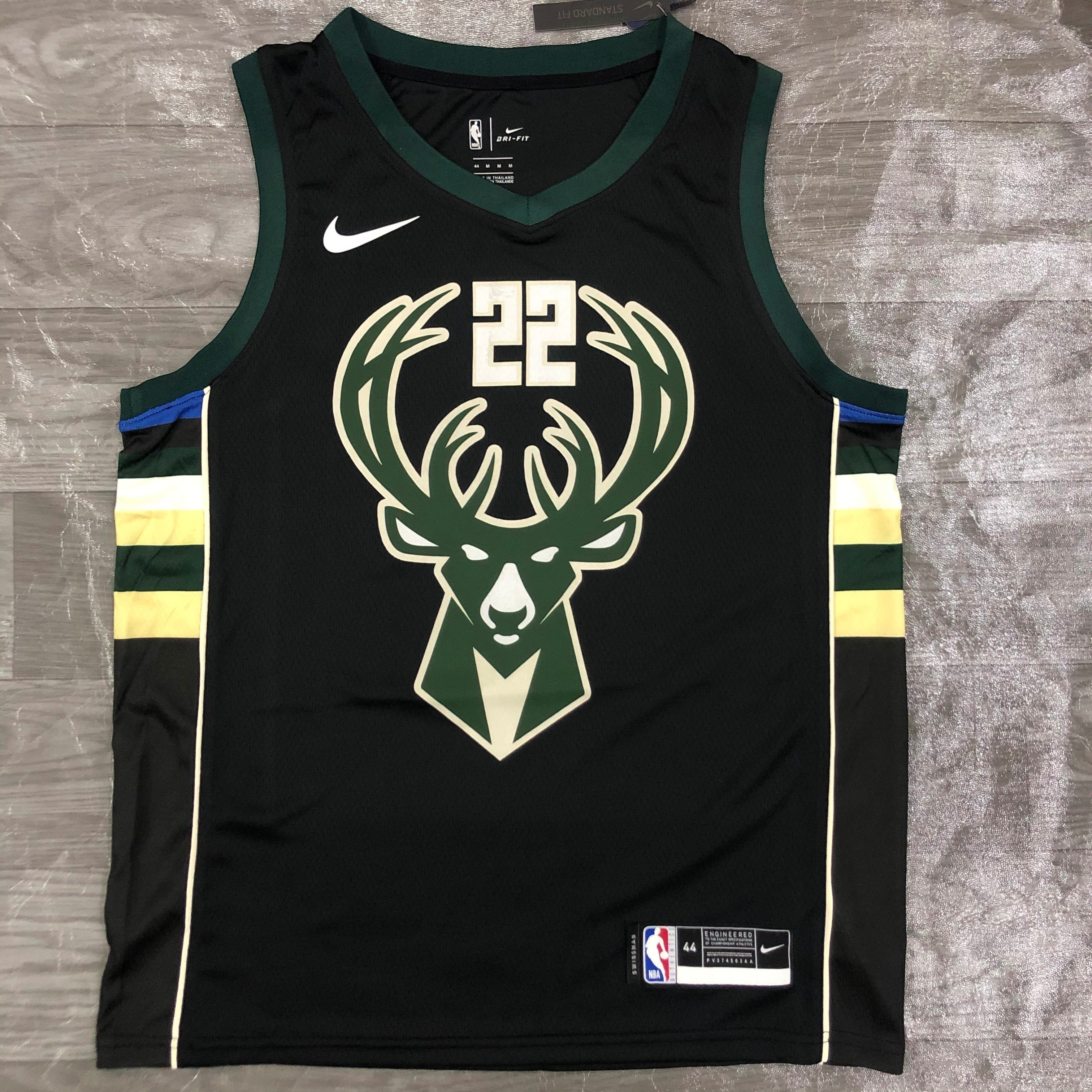 Milwaukee Bucks #22