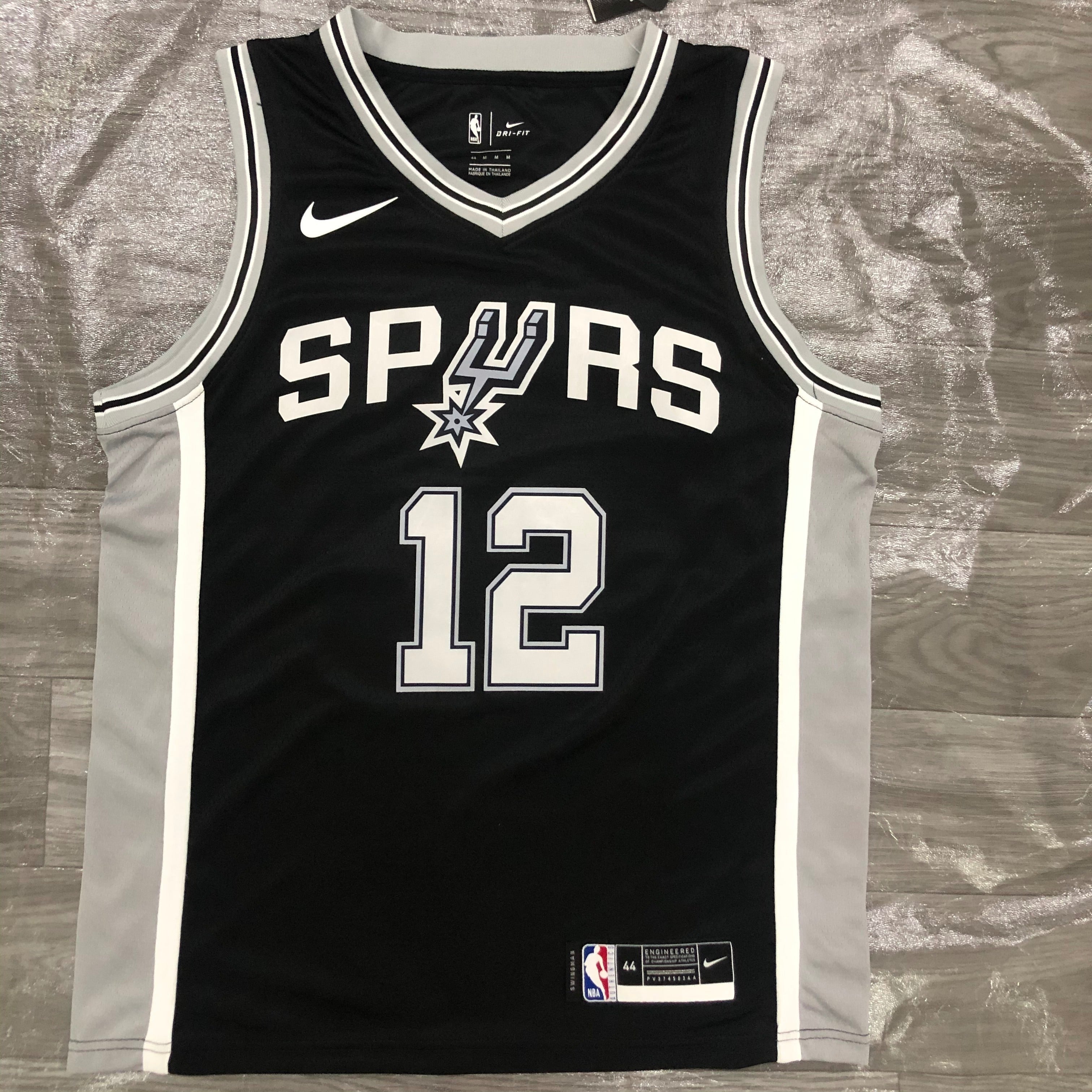 San Antonio Spurs #12