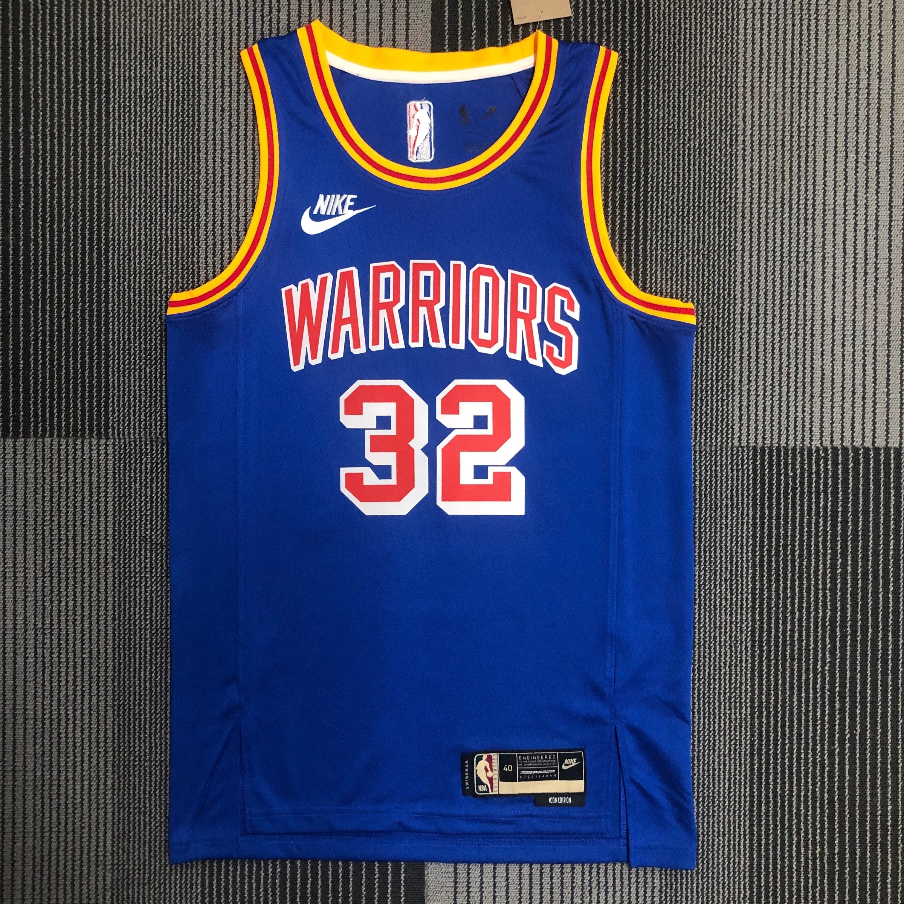 Golden State Warriors Retro #32