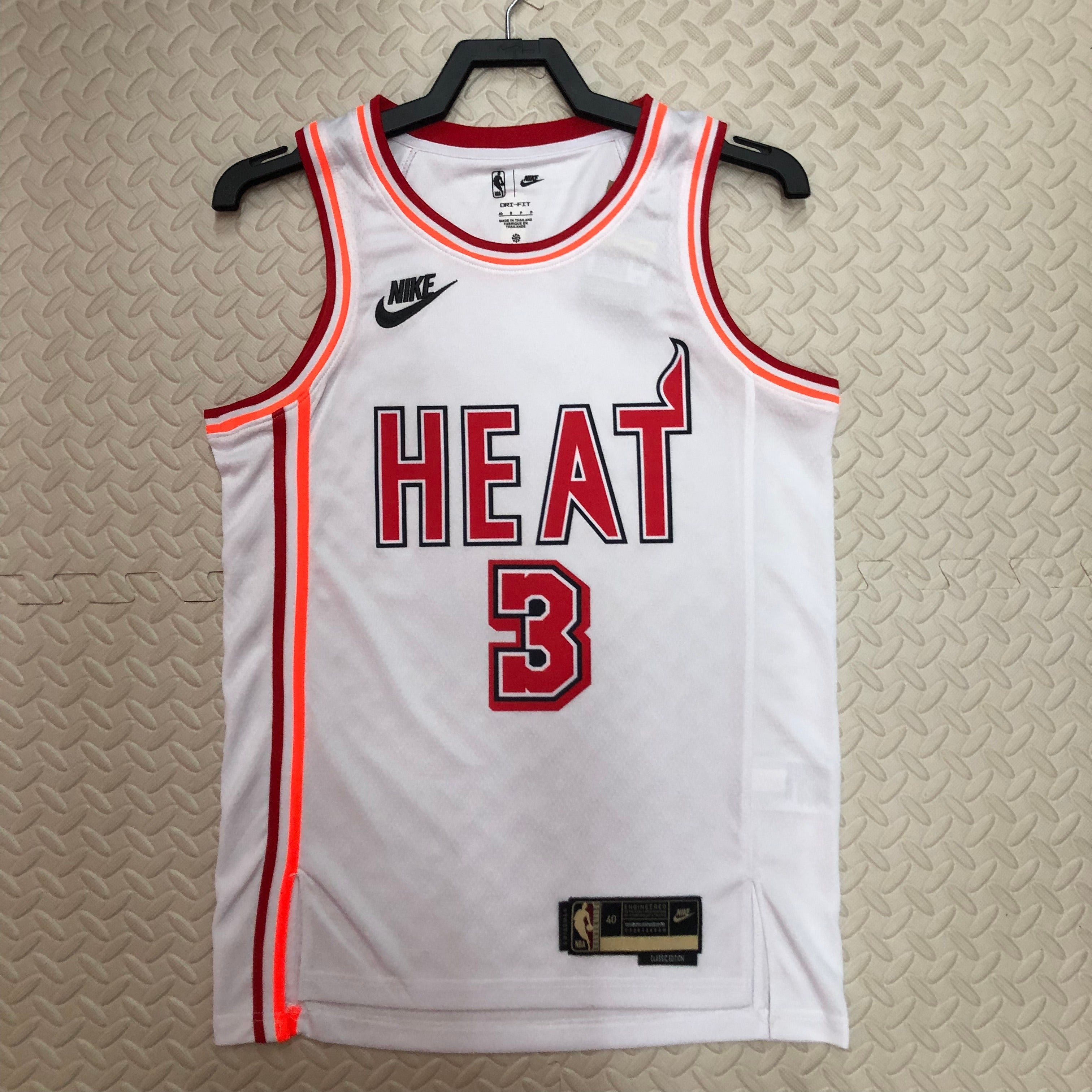 Miami Heat Retro #3 Dwyane Wade (2022-23)