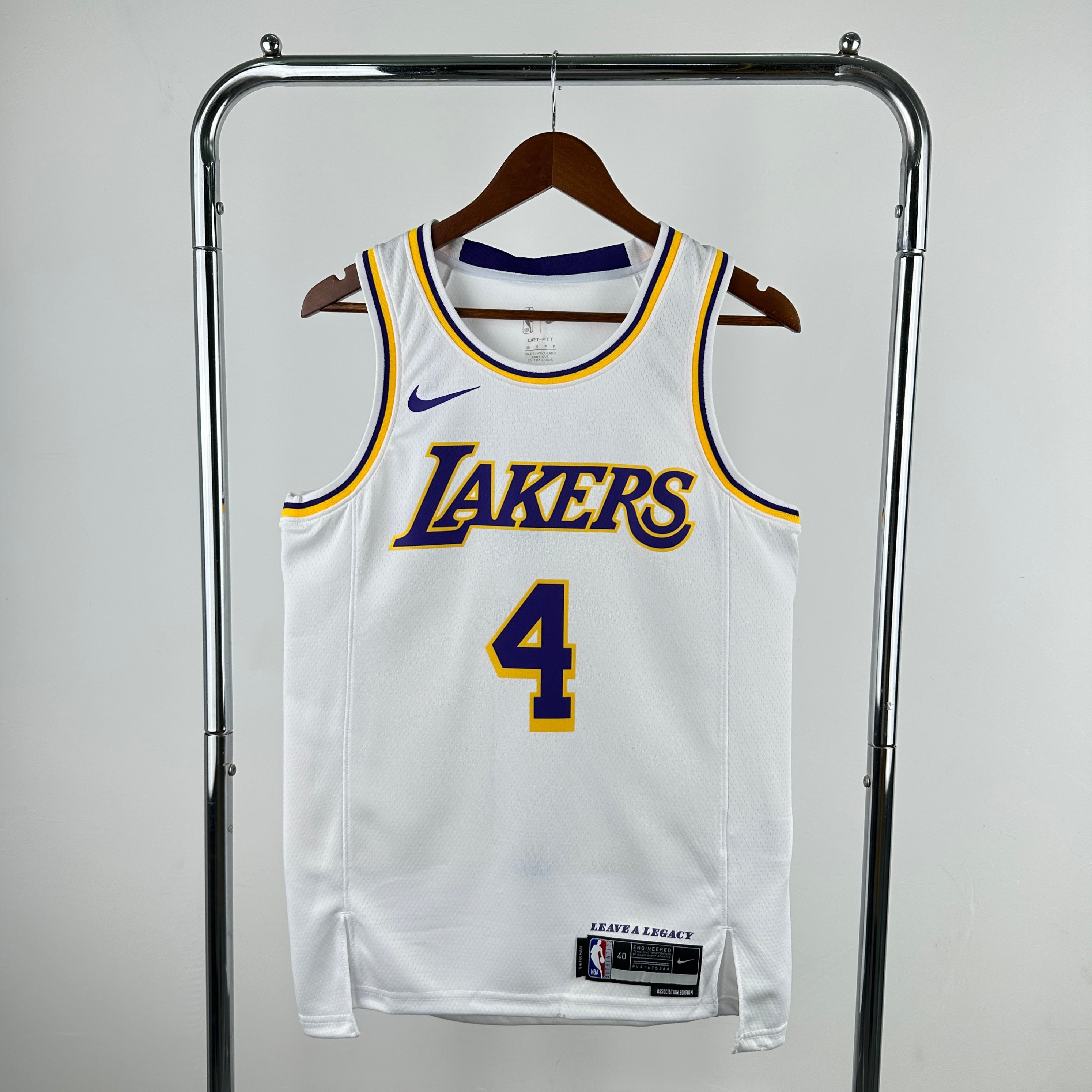 Los Angeles Lakers #4 (2022-23)