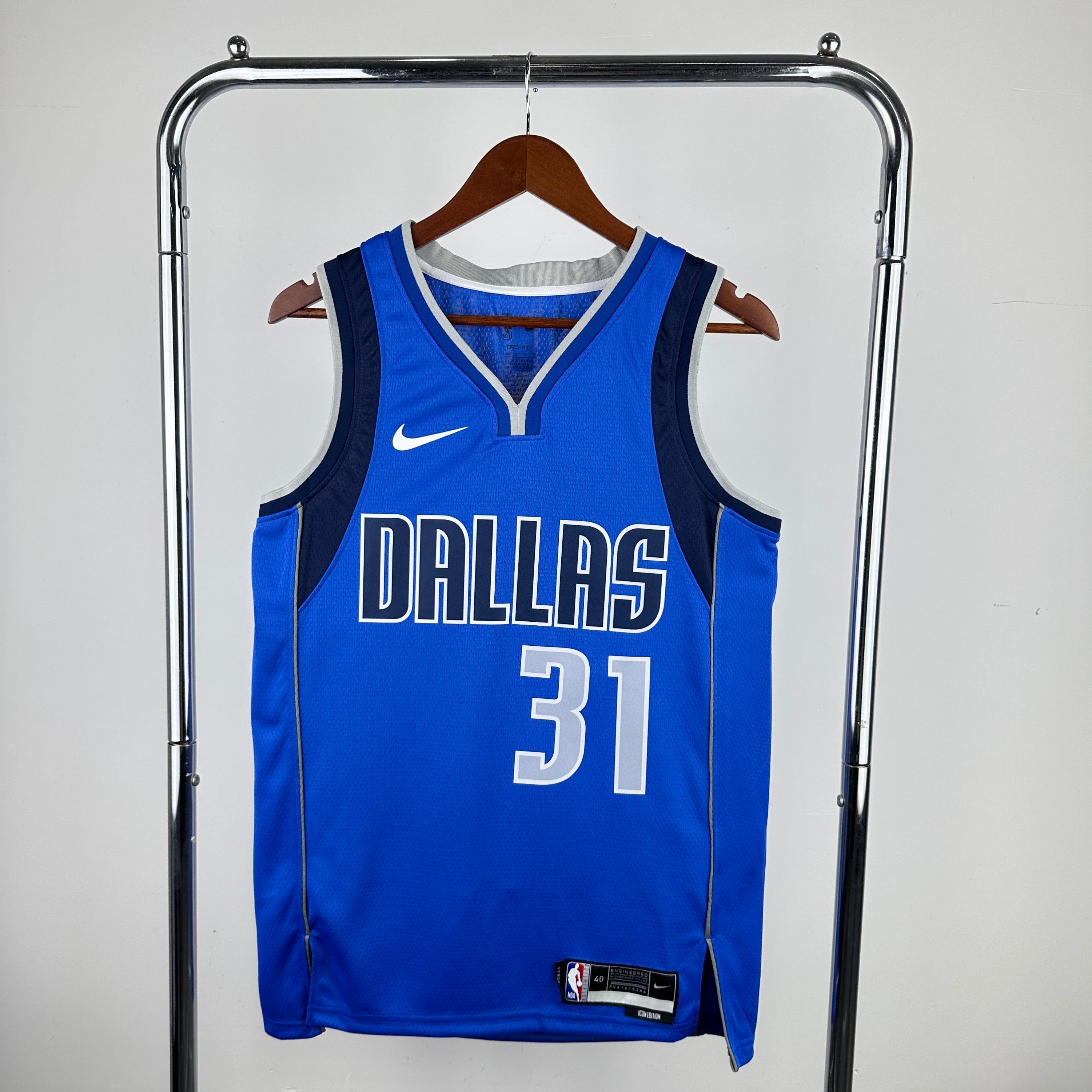 Dallas Mavericks Away #31 (2022-23)