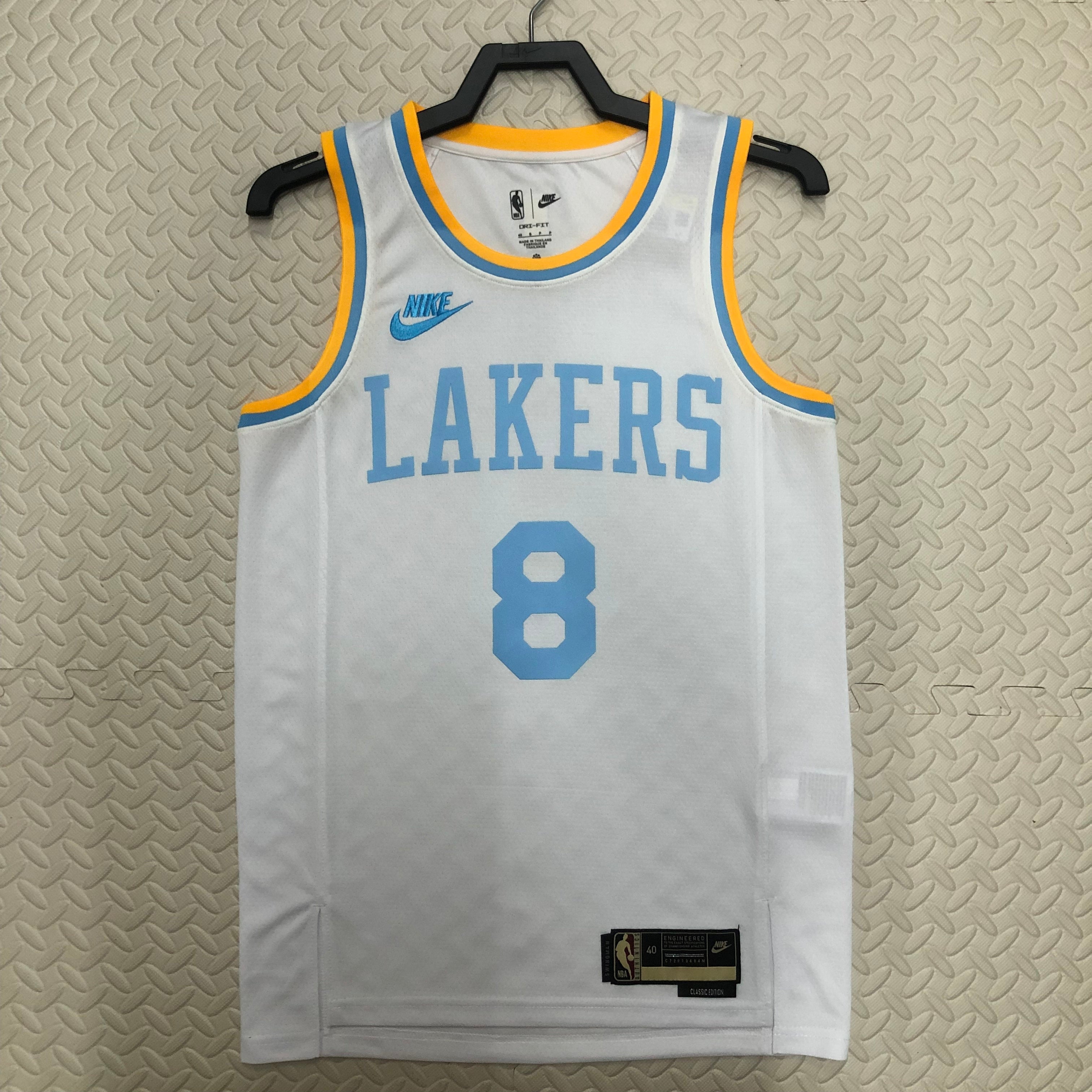 Los Angeles Lakers Retro #8 Kobe Bryant (2022-23)