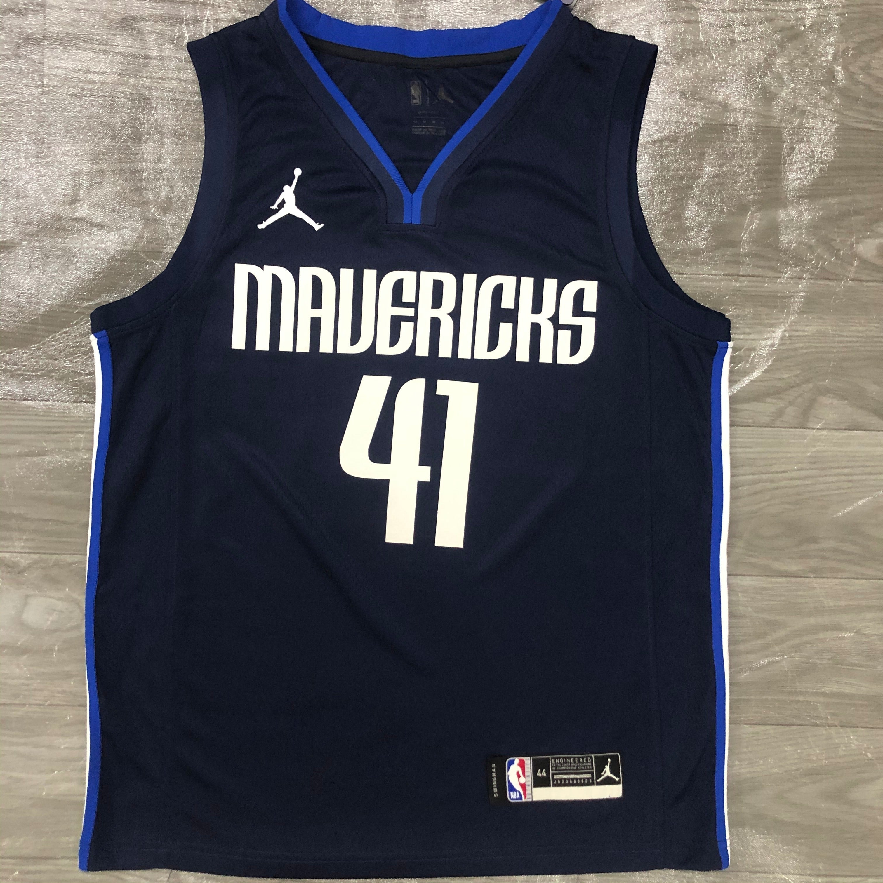 Dallas Mavericks #41 (2020-21)