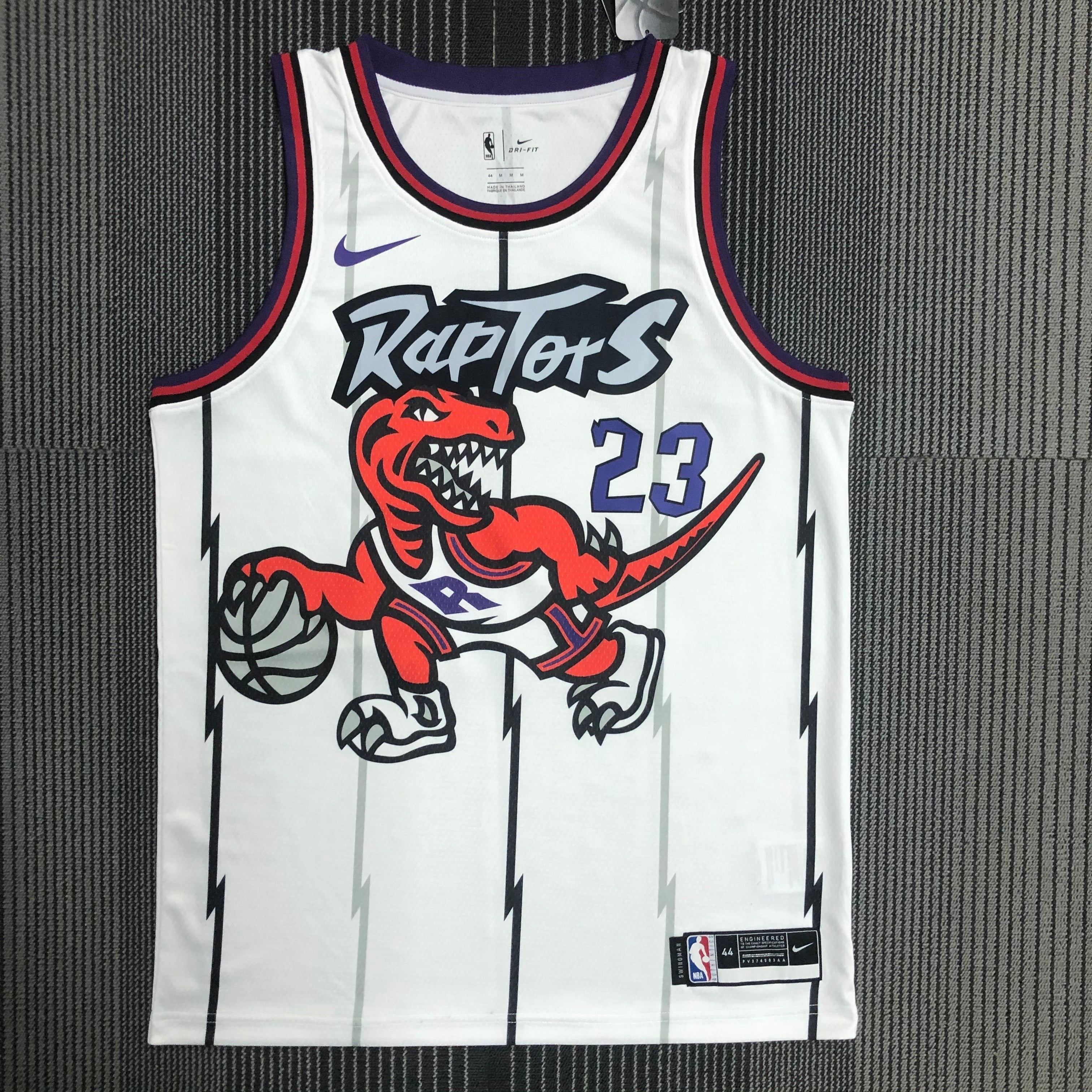 Toronto Raptors Retro #23