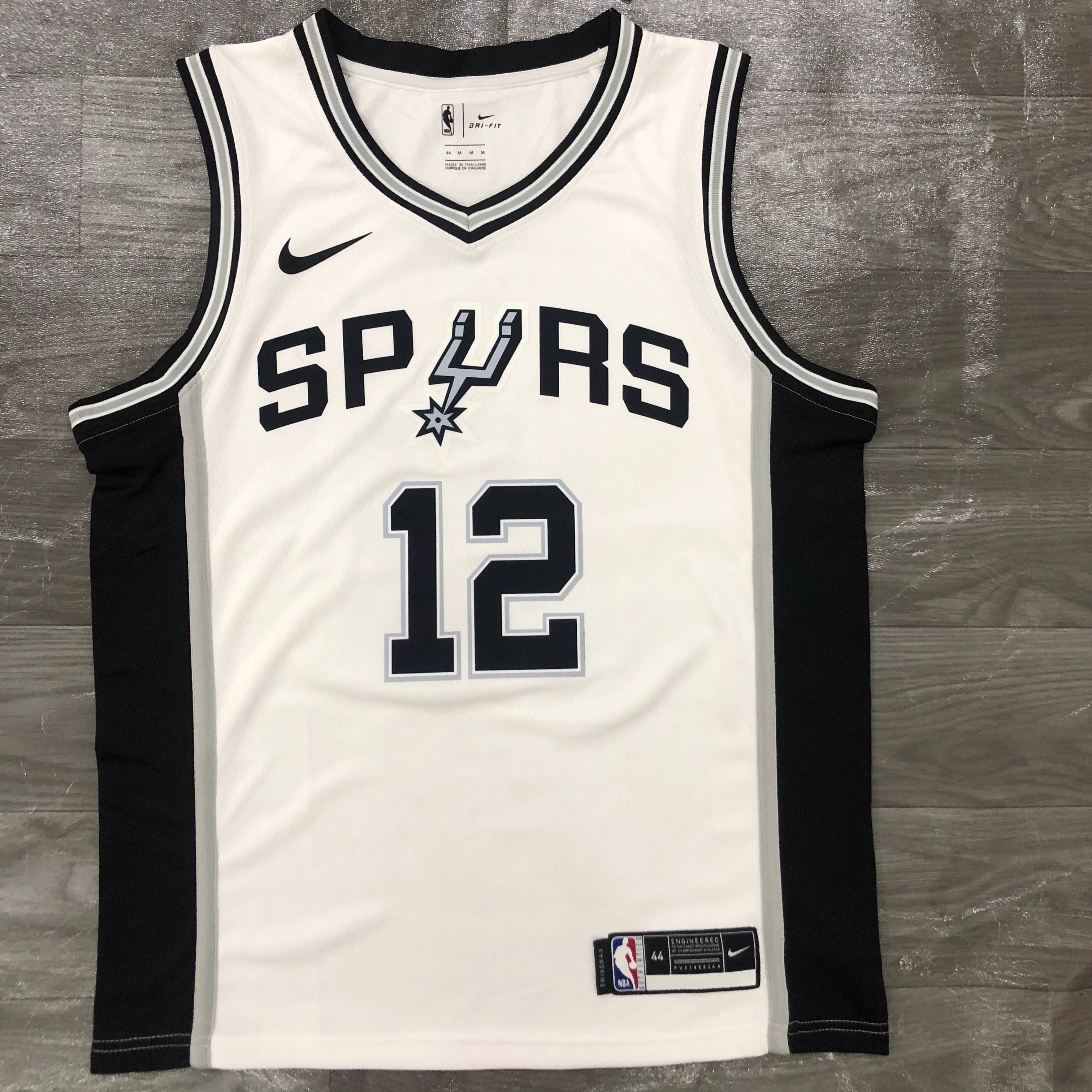 San Antonio Spurs #12