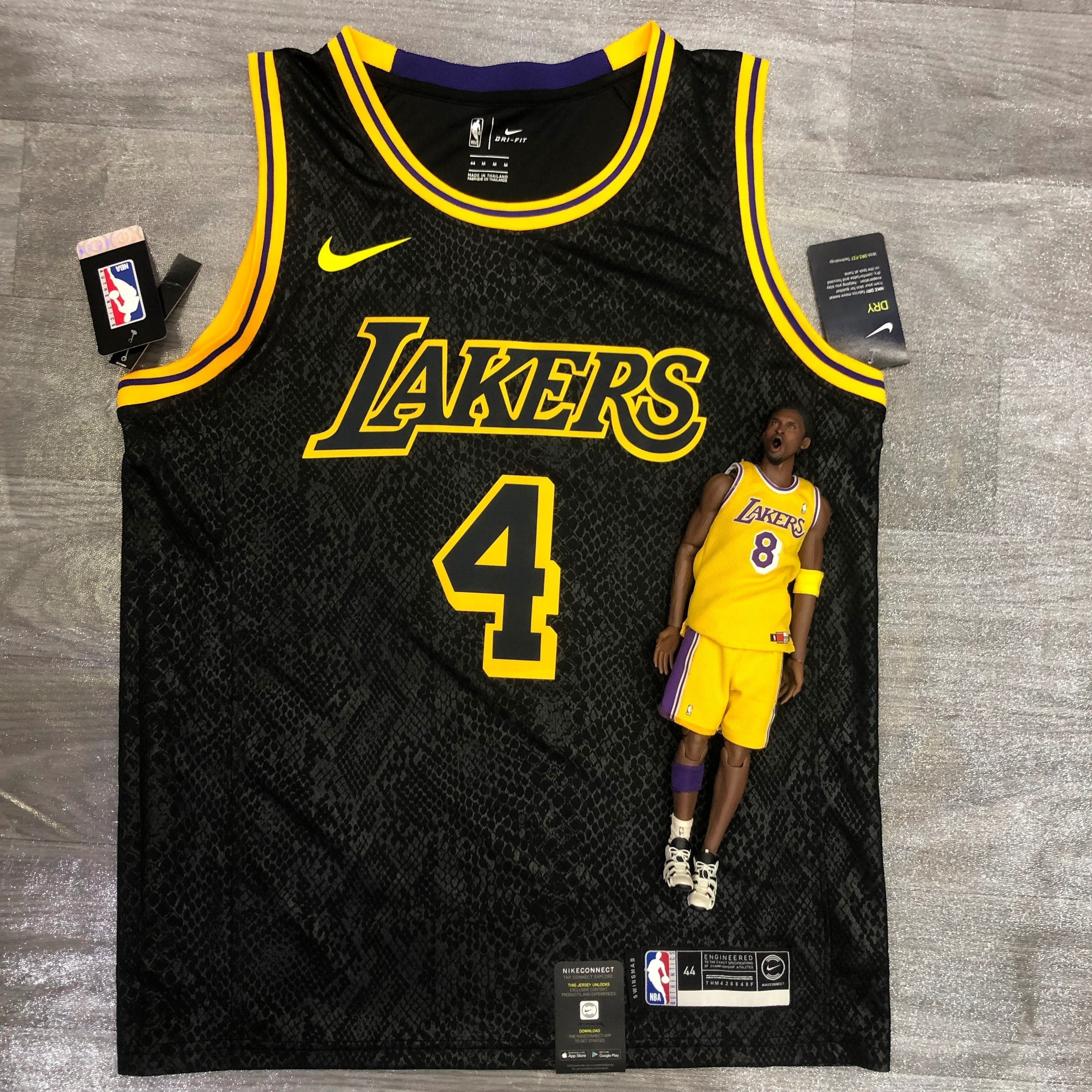 Los Angeles Lakers #4