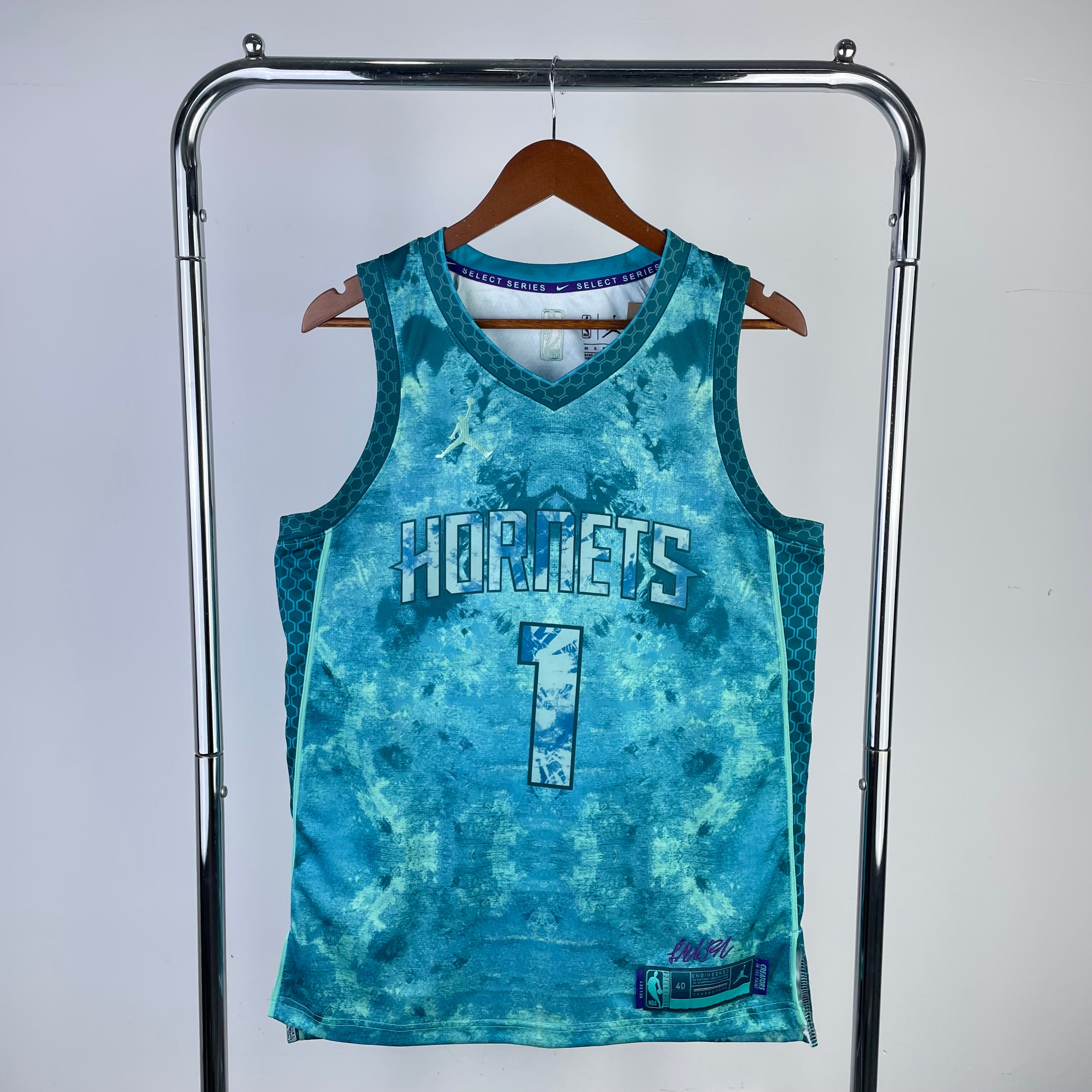 Charlotte Hornets 75th Anniversary #1 (2022-23)