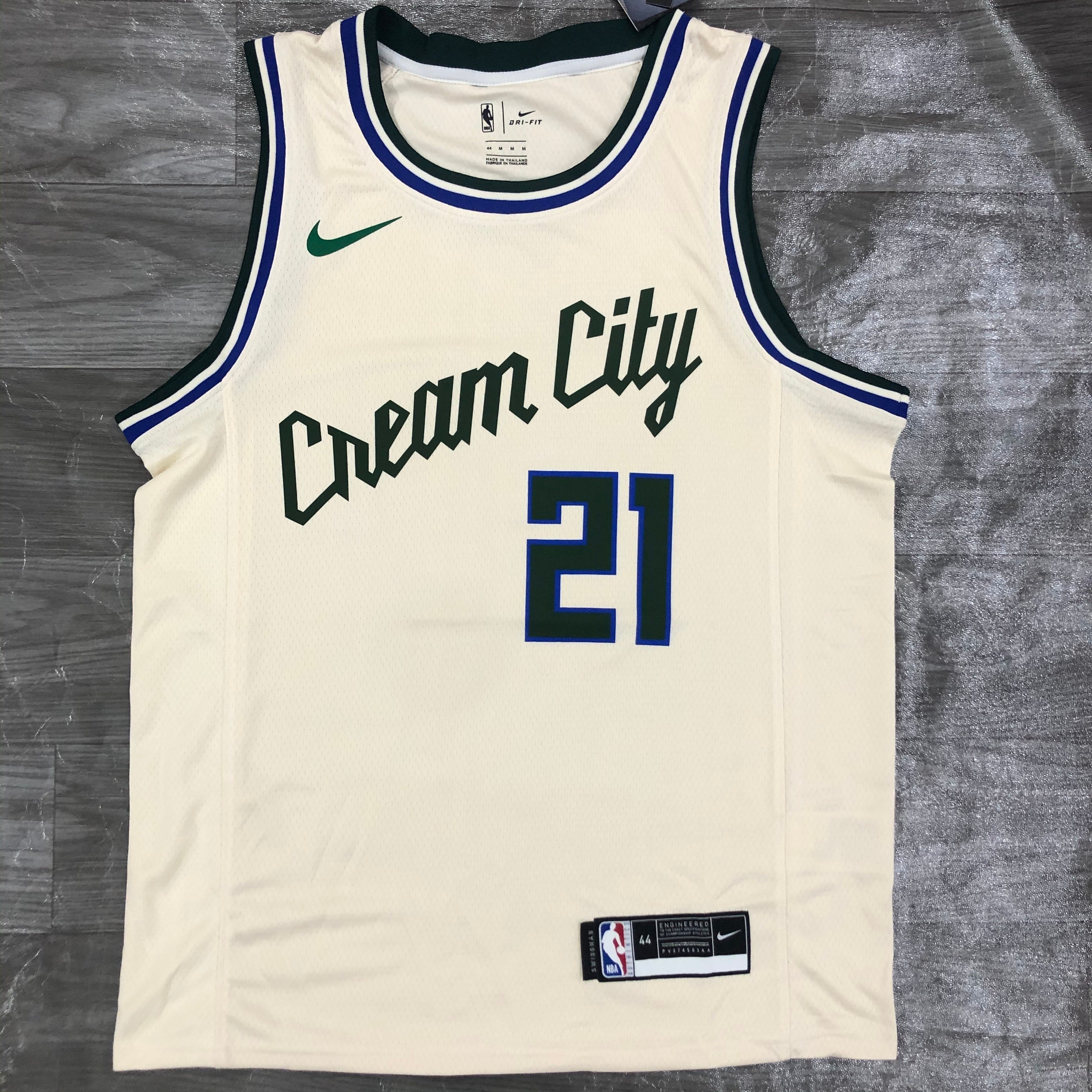 Milwaukee Bucks #21