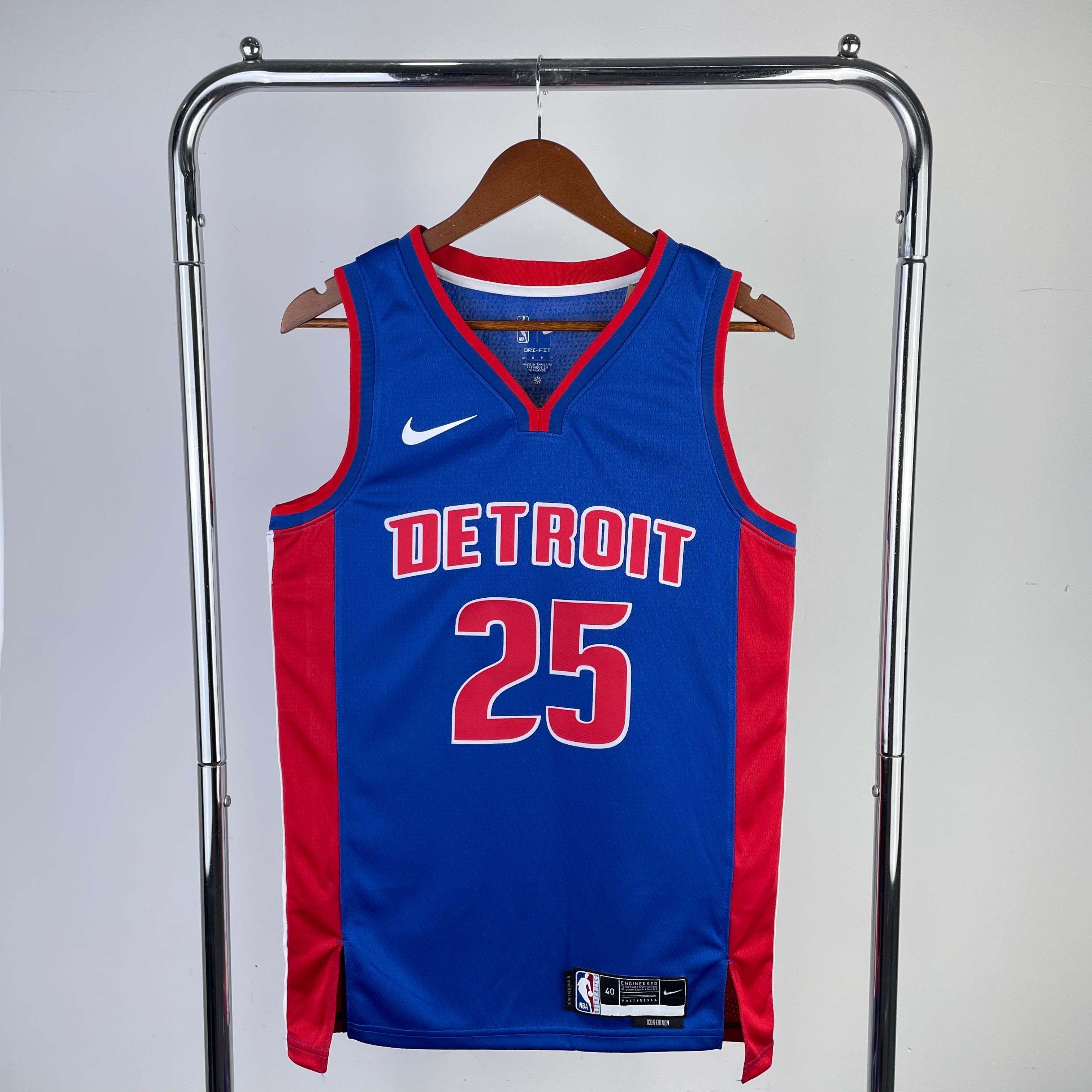Detroit Pistons Away #25 (2022-23)