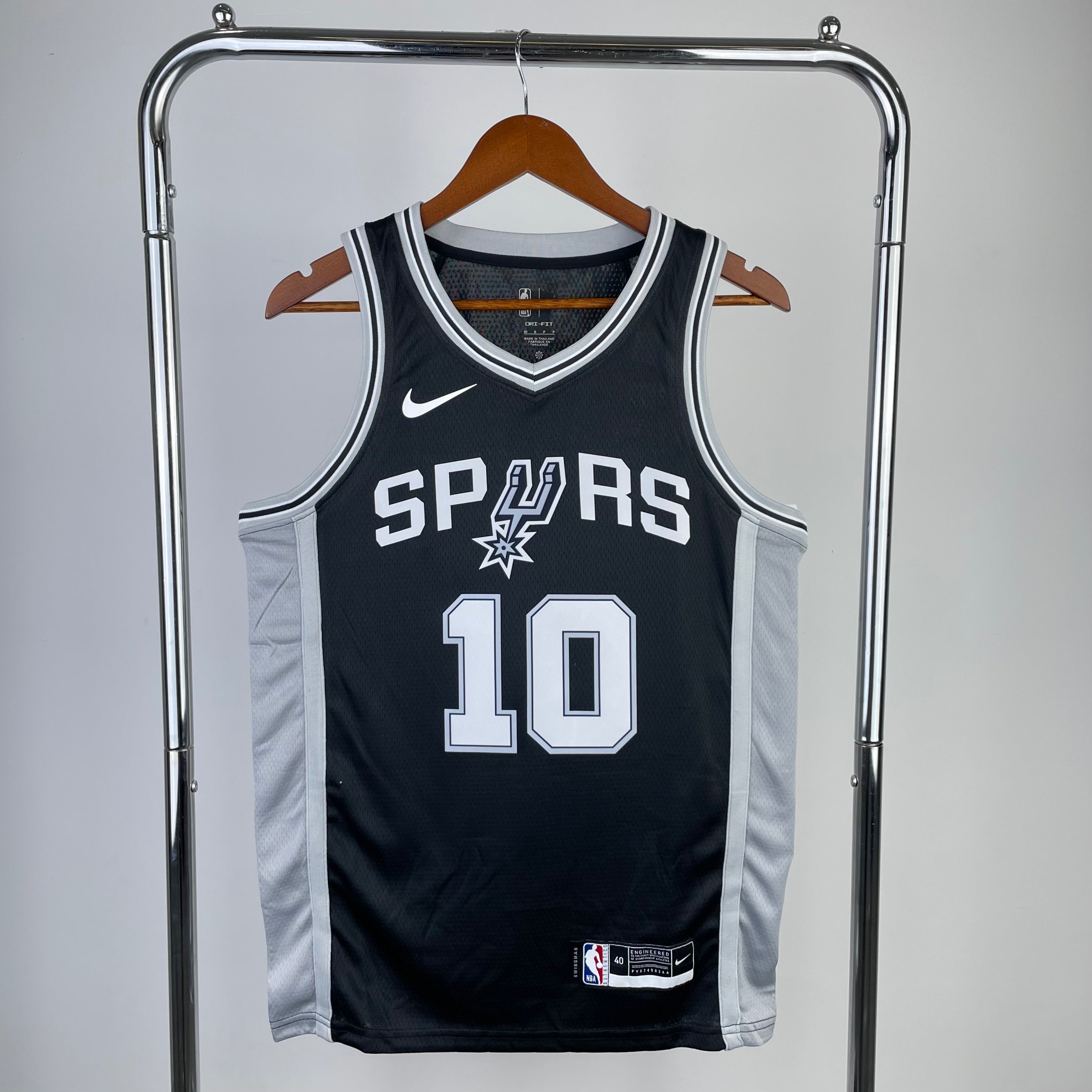 San Antonio Spurs #10 (2022-23)