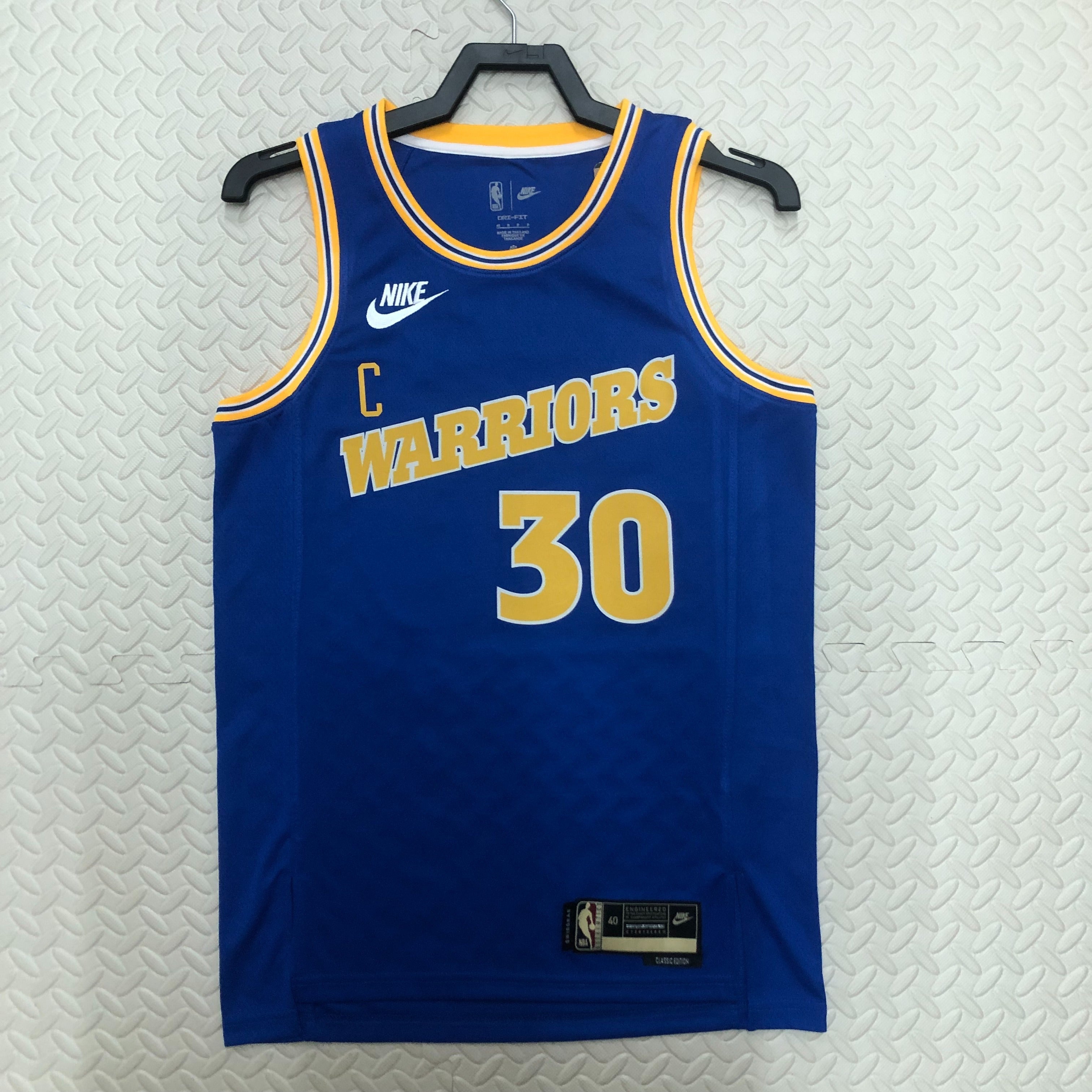 Golden State Warriors Retro #30 Stephen Curry (2022-23)